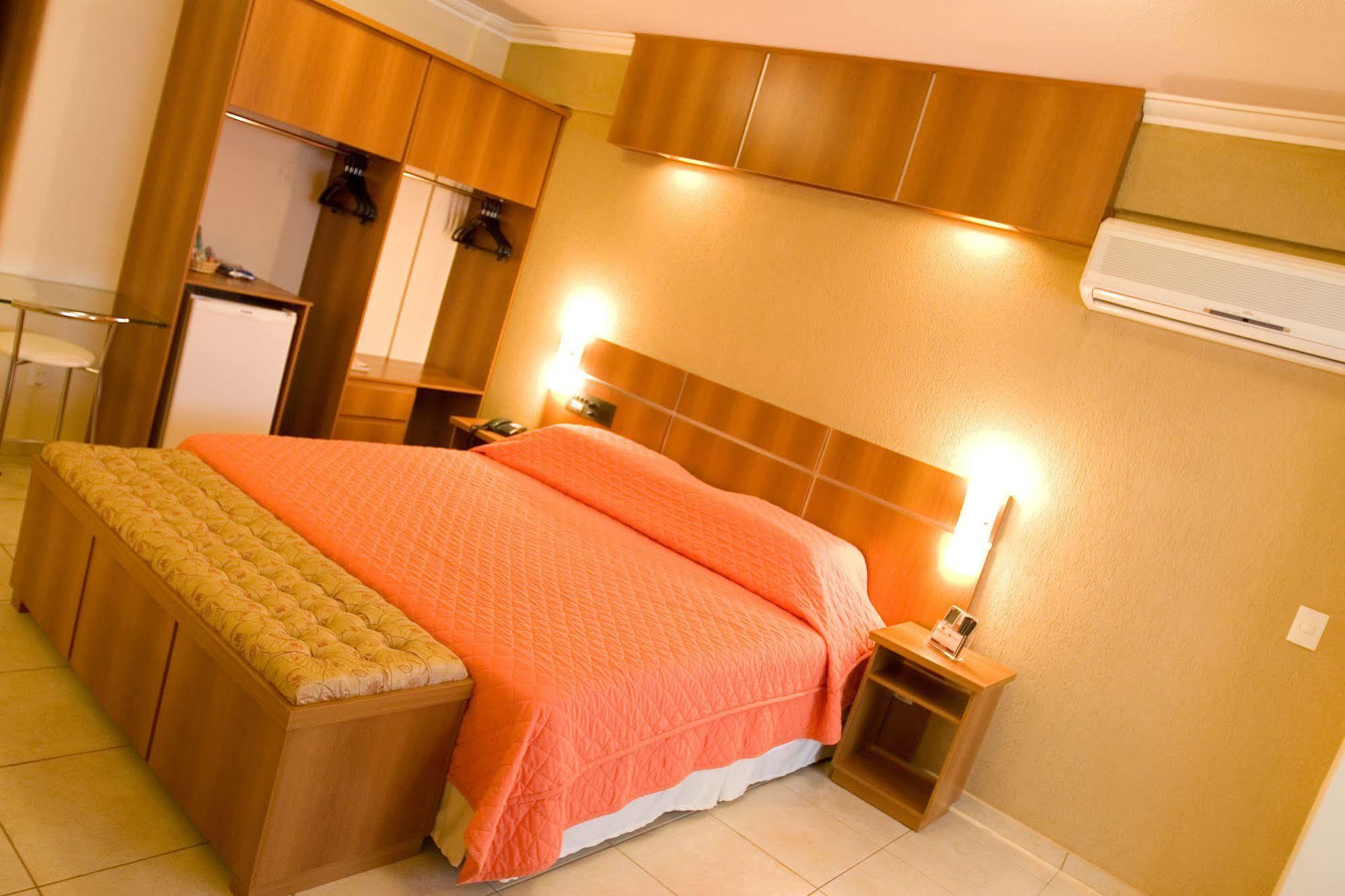 Hotel Bernal Ituiutaba Zewnętrze zdjęcie